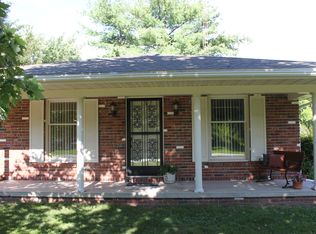 604 S Main St, Sullivan, IL 61951