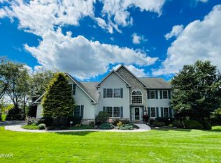 2101 Stopper Dr, Montoursville, PA 17754