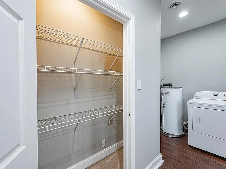 2822 Q St — Photo 22