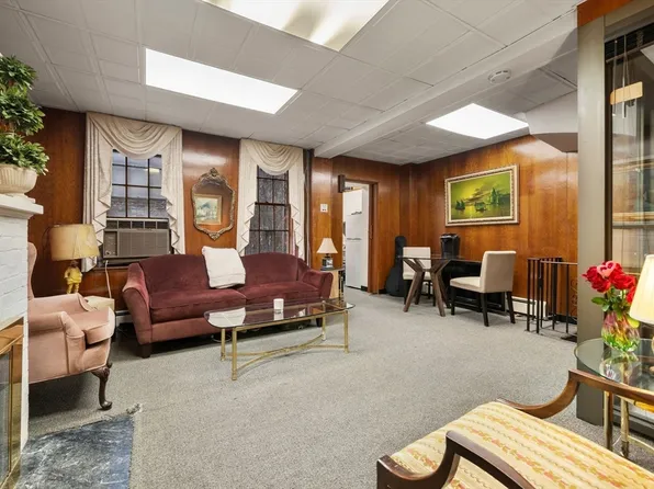 4 Derne St Suite 1, Boston, MA 02114