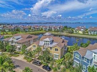 272 Sapphire Lake Dr UNIT 201, Bradenton, FL 34209