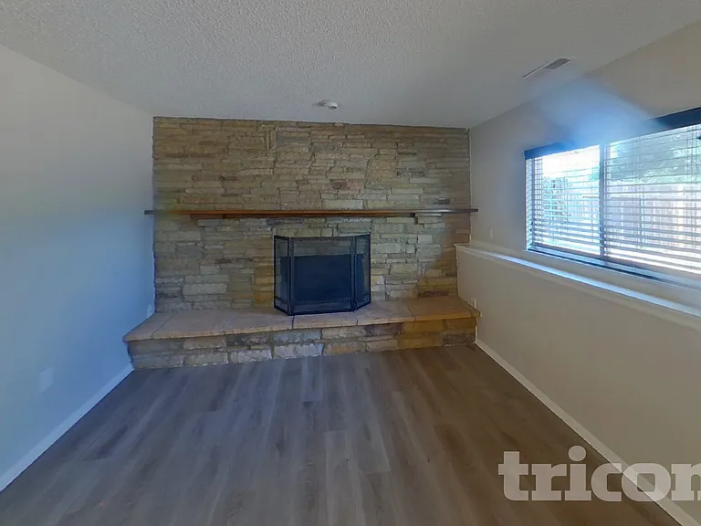 2674 Deliverance Dr — Photo 18