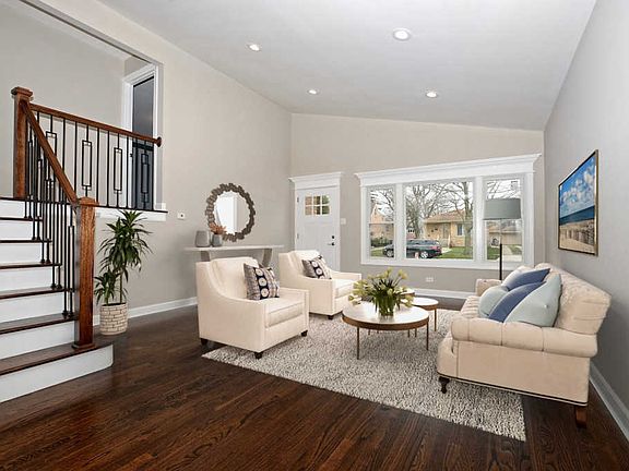 4th image of 10744 S Kenneth Ave