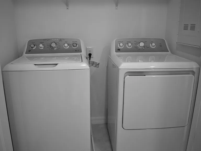 2942 Canary Ave — Photo 12