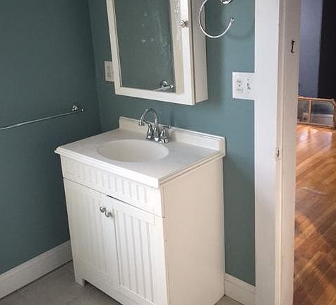 Ground floor full bath