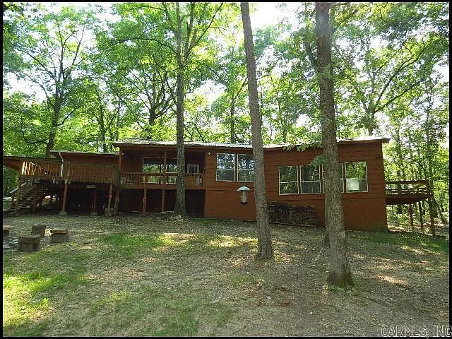 3 bed, 2.0 bath, 1906 sqft, $1,650 — Photo 2