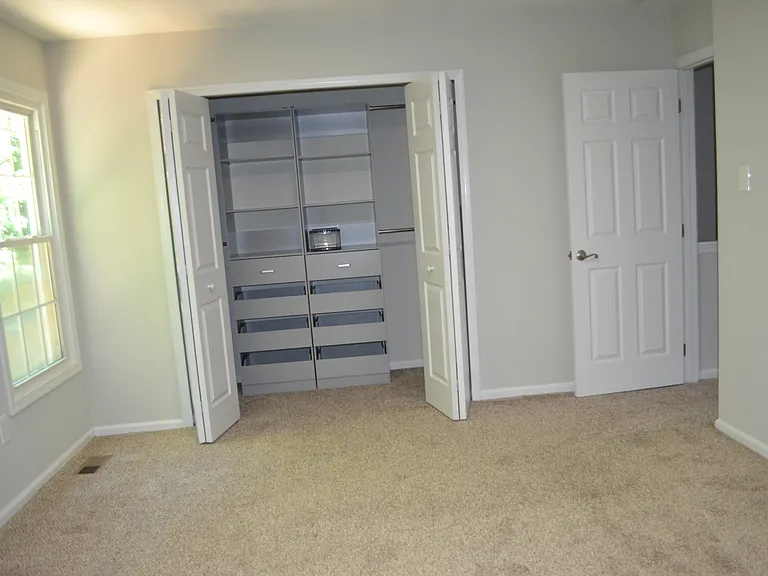 1045 Wingate Ct — Photo 8