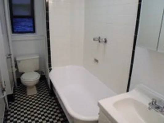 Rented by DSA Realty | media 37