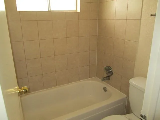 811 Whispering Pine Dr — Photo 8