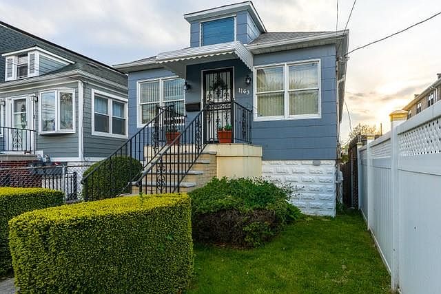 1st image of 1163 Vincent Avenue