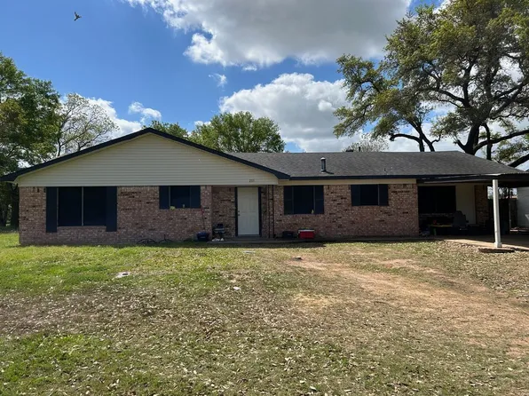 235 Highway 90 E, Sealy, TX 77474