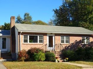 34 Meadowview Rd, Hyde Park, MA 02136