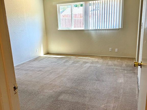 4th image of 5816-5818 Brush Creek Dr #78188699