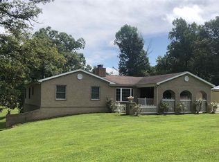 1924 Hollace Chastain Rd, Mitchell, IN 47446