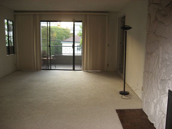 3rd image of 1506 S Bentley Ave APT 305