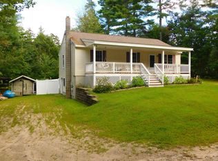 272 Robinhood Rd, Wakefield, NH 03830