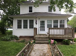 1104 M St, Tekamah, NE 68061
