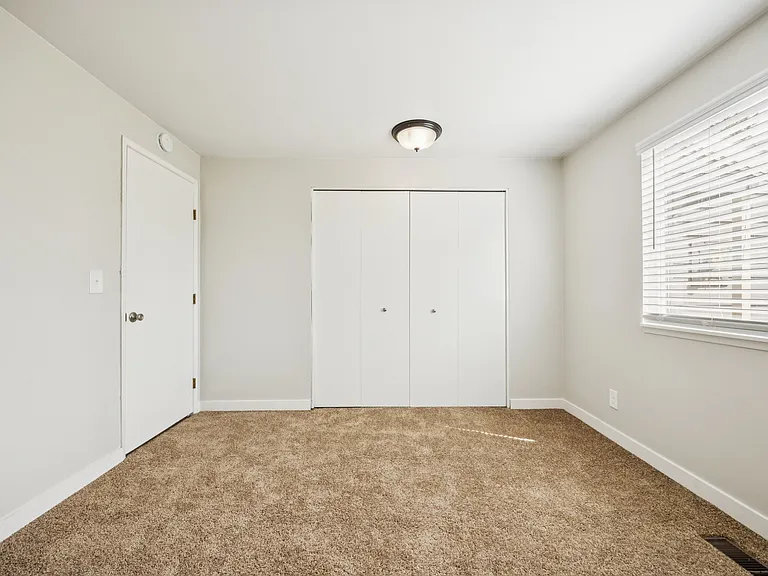 Village At Creekside Townhomes — Photo 38
