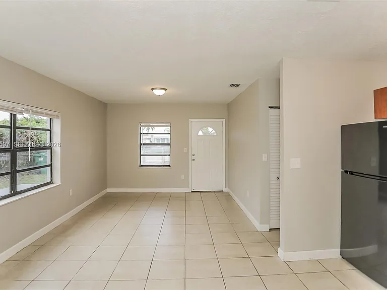 14640 Tyler St — Photo 11