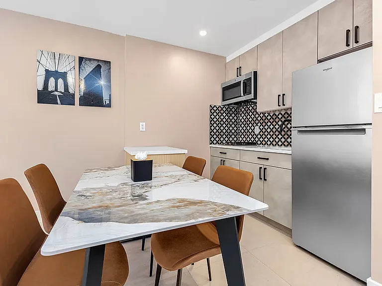 32 Rutgers St #403 — Photo 3