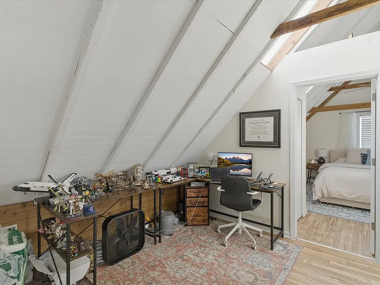 3144 N Southport Ave #CH — Photo 3
