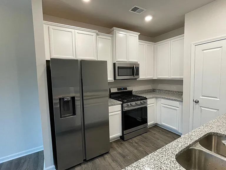 Kitchen -Pic2
