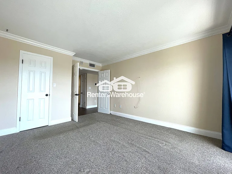 51 Island Way #906 — Photo 15