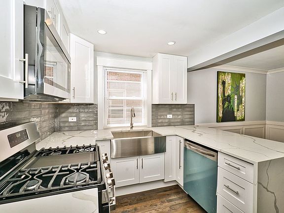 5th image of 8835 S Parnell Ave