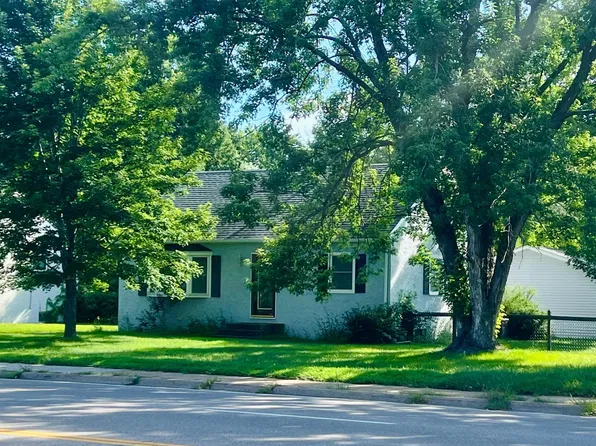 3034 7th Ave, Anoka, MN 55303