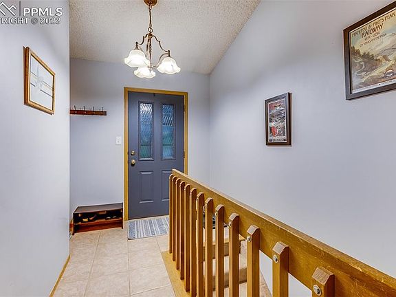 5th image of 6471 Jonathon Ct