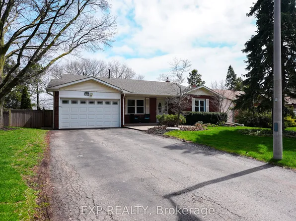 1266 Lakeview Dr, Oakville, ON L6H 2M8