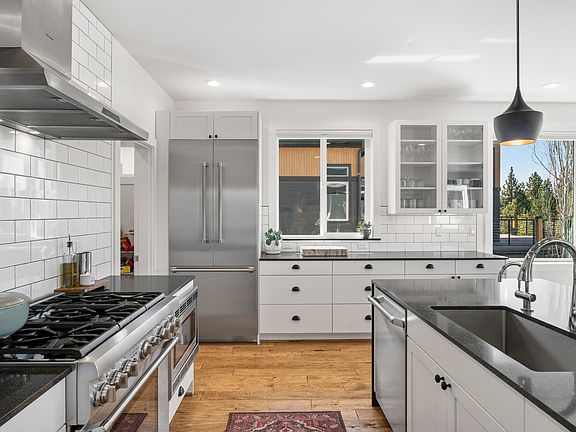 5th image of 2656 NW Nordeen Way