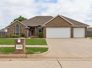 1401 Continental Way, Mustang, OK 73064