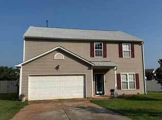 808 Golden Horseshoe Ln, Sanford, NC 27330