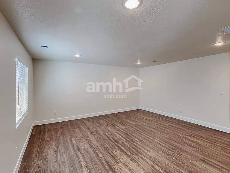 5996 W South Jordan Pkwy — Photo 8
