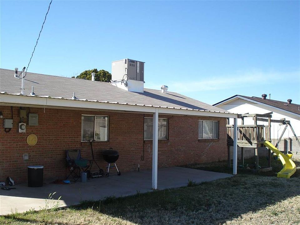 2nd image of 1840 Lamar Cir