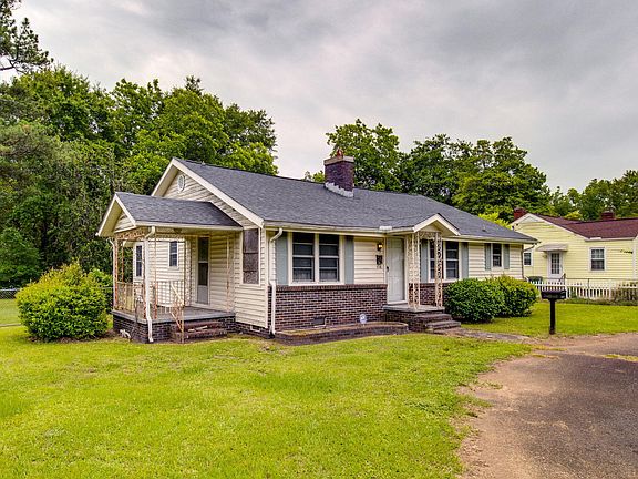 3rd image of 458 NE Williamsburg Street