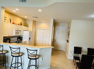 4240 Liron Ave APT 201, Fort Myers, FL 33916
