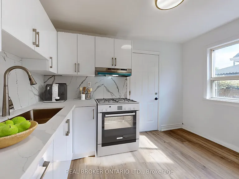 102 Bowie Ave #MAIN — Photo 22