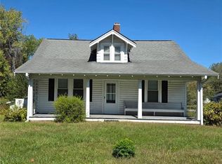 2183 Westfield Rd, Mount Airy, NC 27030