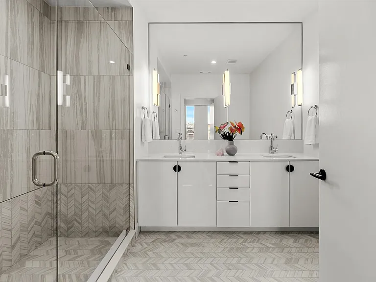 566 Columbus Ave #506 — Photo 13