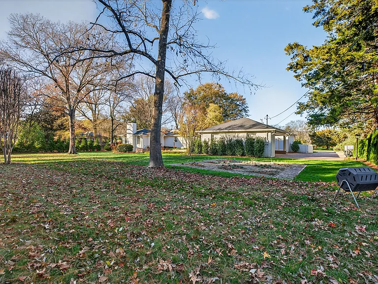 1209 Tyne Blvd — Photo 58