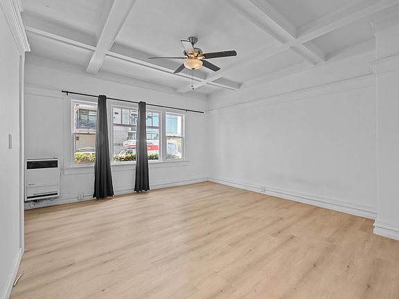 4th image of 3105 5th Ave #6