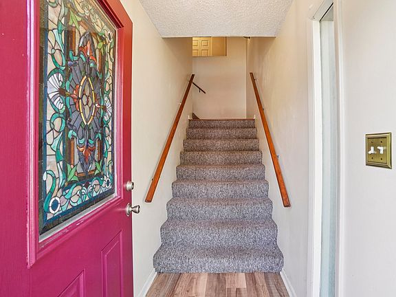 4th image of 21 Lionel Pl APT A