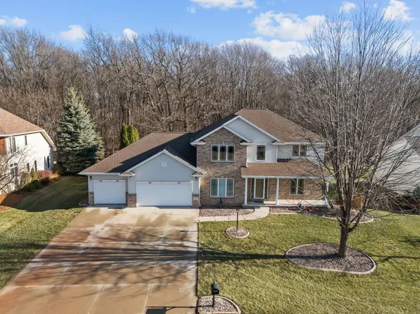 N8946 Sugar Maple Way, Menasha, WI 54952