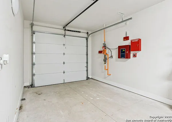 135 Cedar St #105 — Photo 30