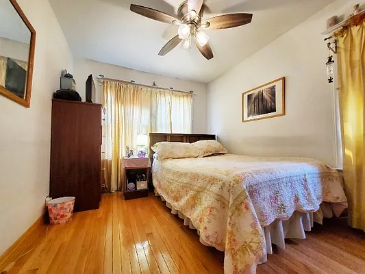 Sold by The Encore Property Group | media 7