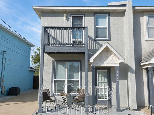 5726 Beach Dr