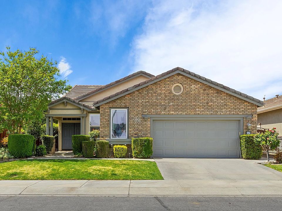 1st image of 379 Bjorn Ct