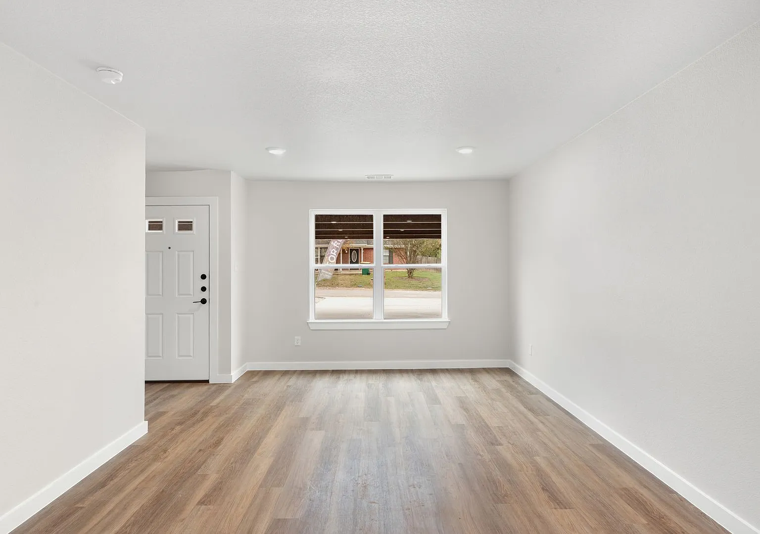 909 N 14th St — Photo 3